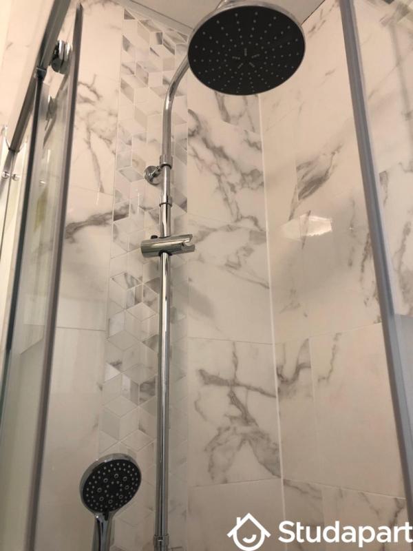 Chambre - 9 m² - 1 pièce