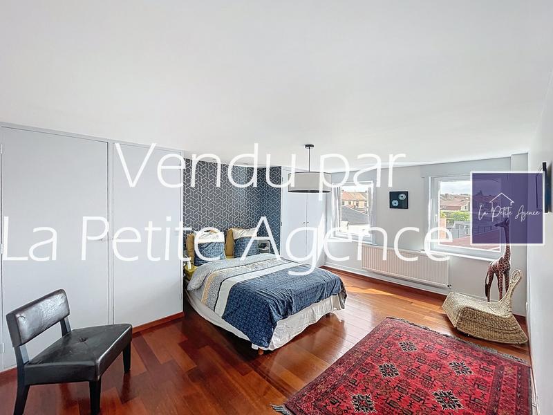 Maison - 167 m² - 7 pièces