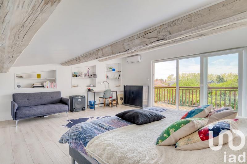 Maison - 200 m² - 6 pièces