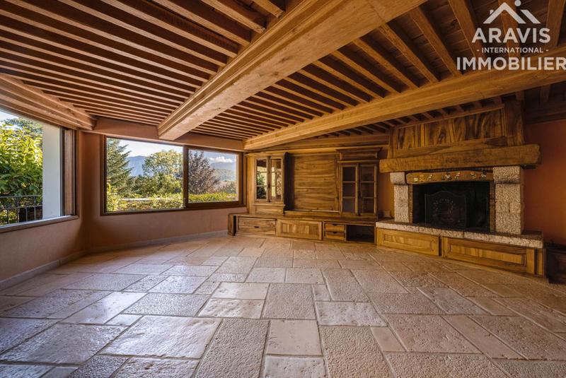 Demeure - 312 m² - 7 pièces