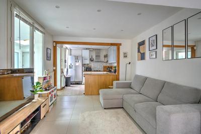 Maison - 69 m² - 5 pièces