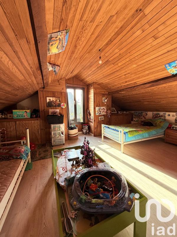 Maison - 143 m² - 5 pièces