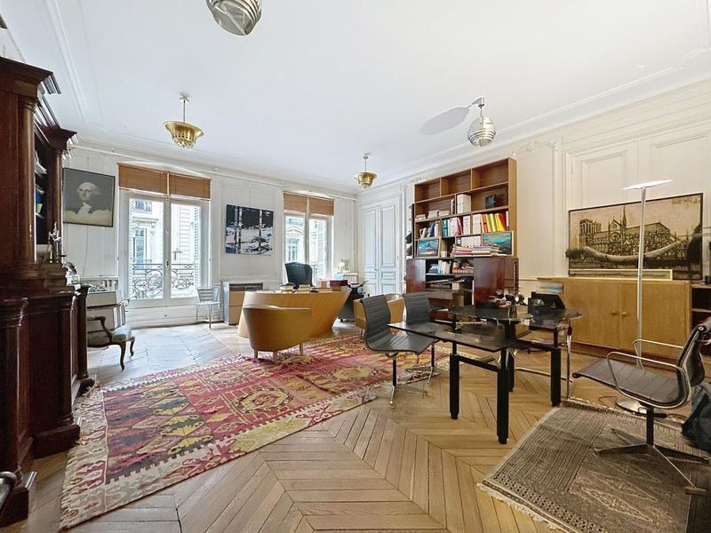 Bureau - 199 m² - 7 pièces