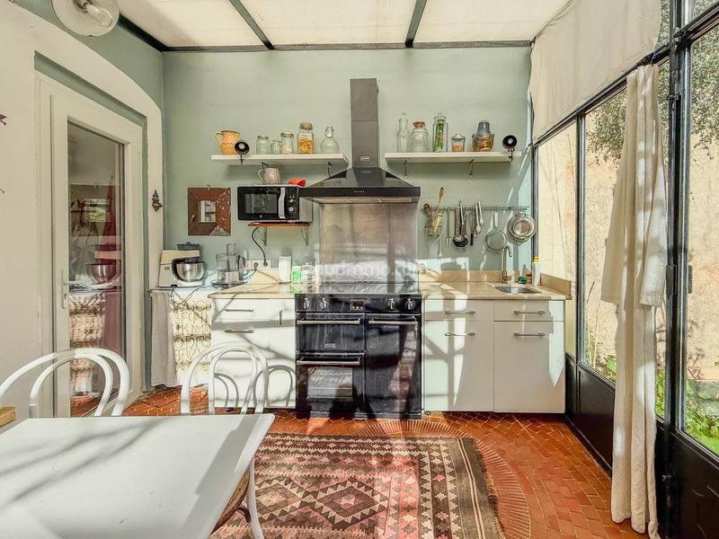 Maison - 257 m² - 9 pièces