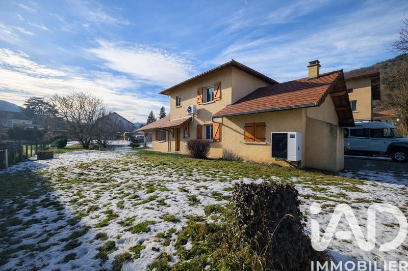 Maison - 135 m² - 5 pièces
