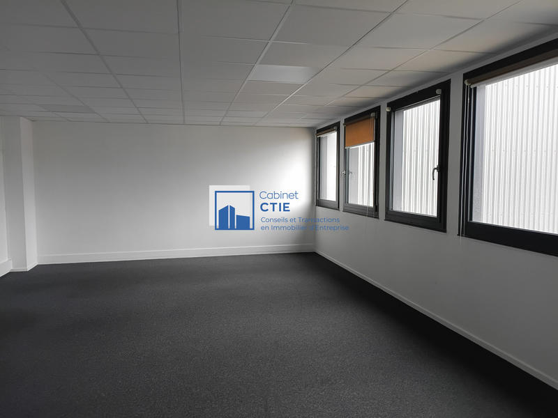 Bureau - 192 m²