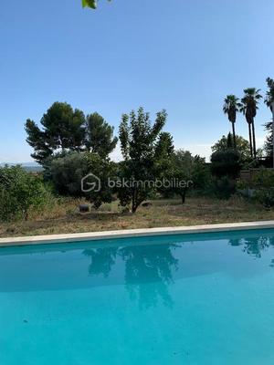 Appartement - 104 m² - 3 pièces