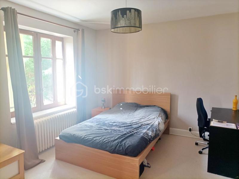 Maison - 222 m² - 9 pièces