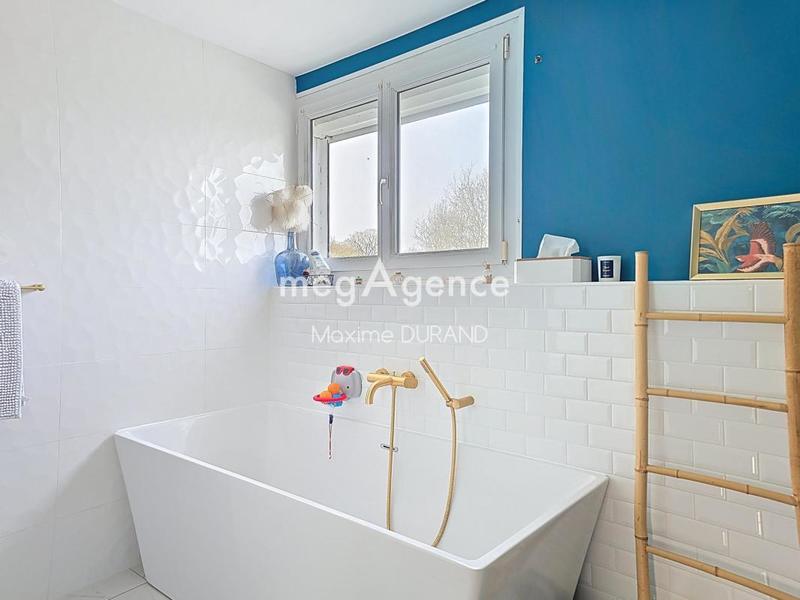 Maison - 127 m² - 6 pièces