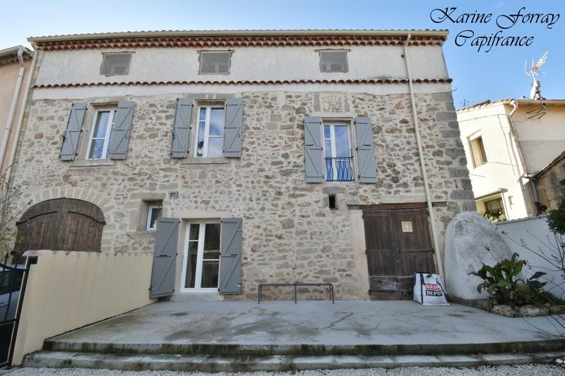 Maison de village - 189 m² - 6 pièces