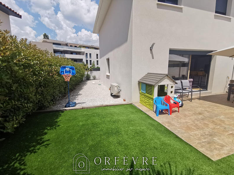 Maison - 108 m² - 4 pièces