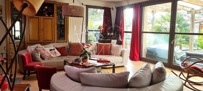 Villa - 255 m² - 7 pièces