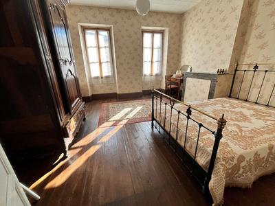 Maison de village - 110 m² - 8 pièces