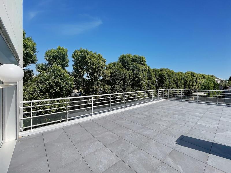 Appartement ancien - 89 m² - 3 pièces