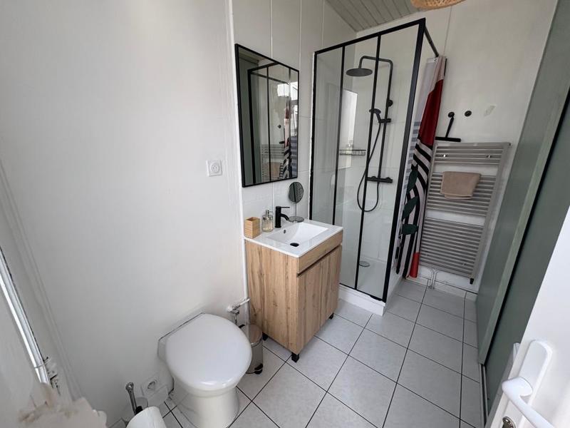 Immeuble - 121 m² - 8 pièces