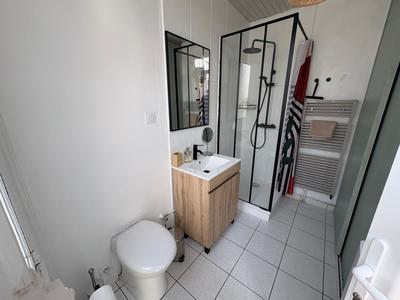 Immeuble - 121 m² - 8 pièces