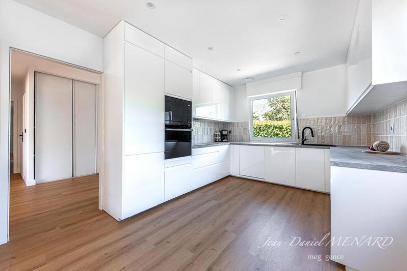 Maison d'architecte - 290 m² - 8 pièces