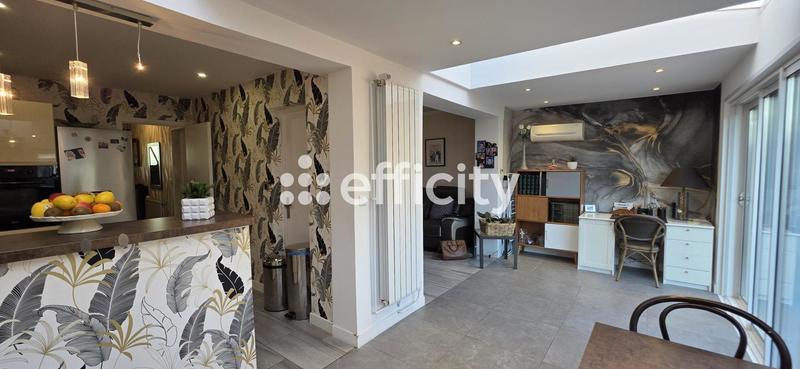 Maison - 100 m² - 6 pièces