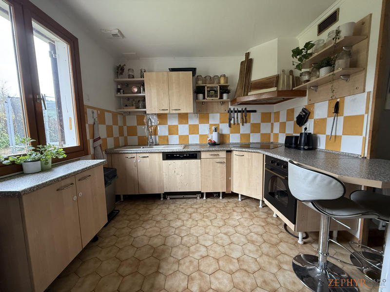 Villa - 90 m² - 4 pièces