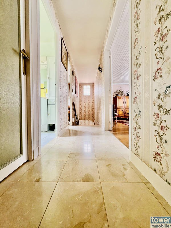 Maison - 95 m² - 5 pièces