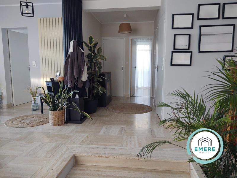 Maison - 178 m² - 7 pièces