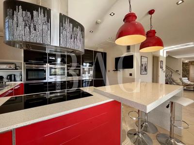 Villa - 415 m² - 10 pièces