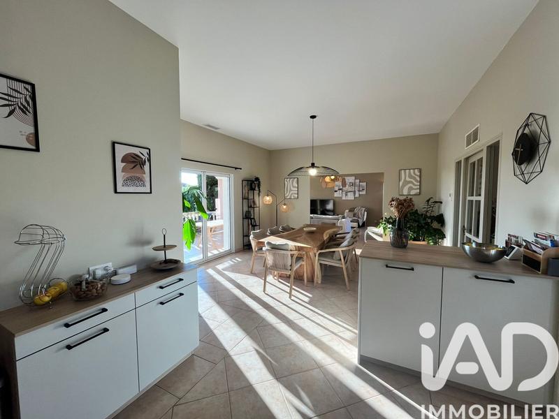 Maison - 199 m² - 7 pièces