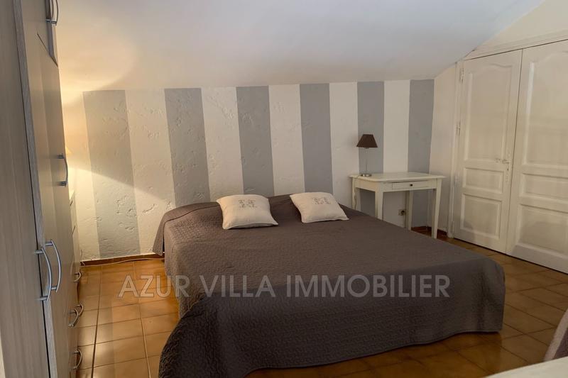 Maison - 220 m² - 7 pièces