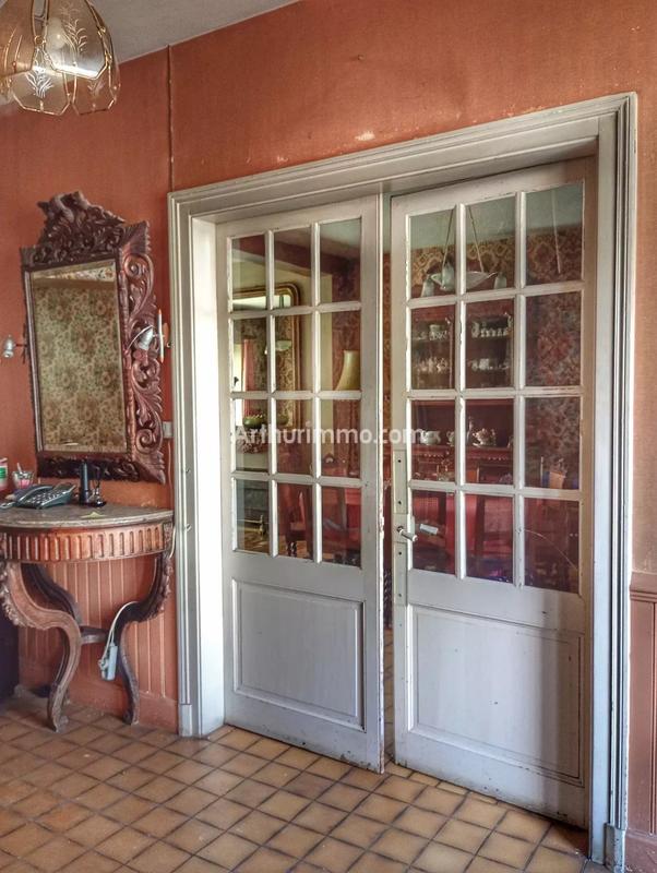 Maison - 243 m² - 8 pièces