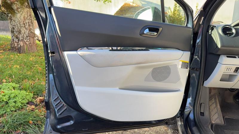 Peugeot 3008 1.6 Thp 155 Allure