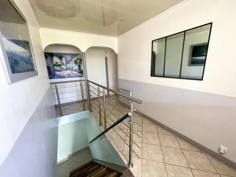 Maison - 165 m² - 6 pièces