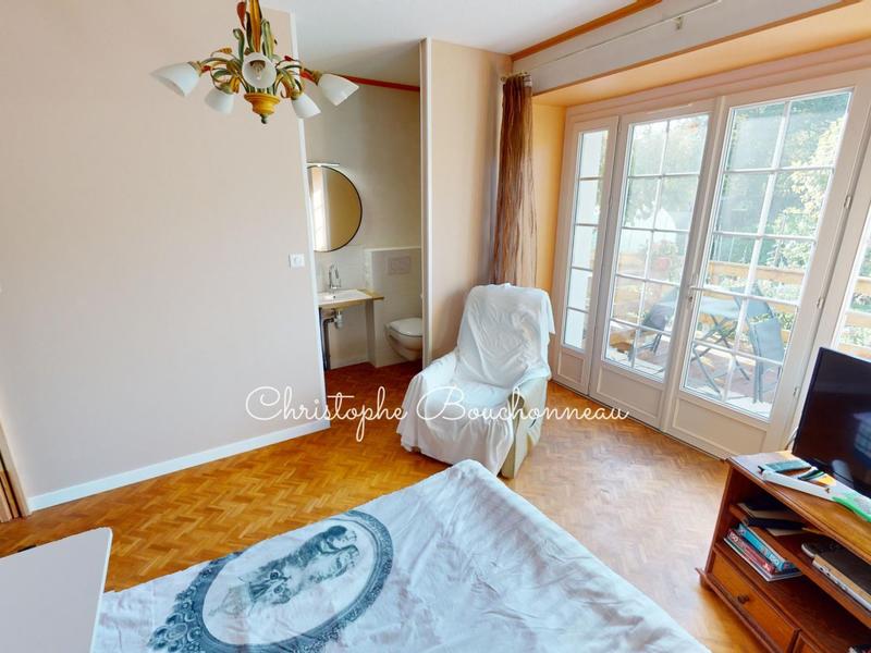 Maison - 296 m² - 17 pièces