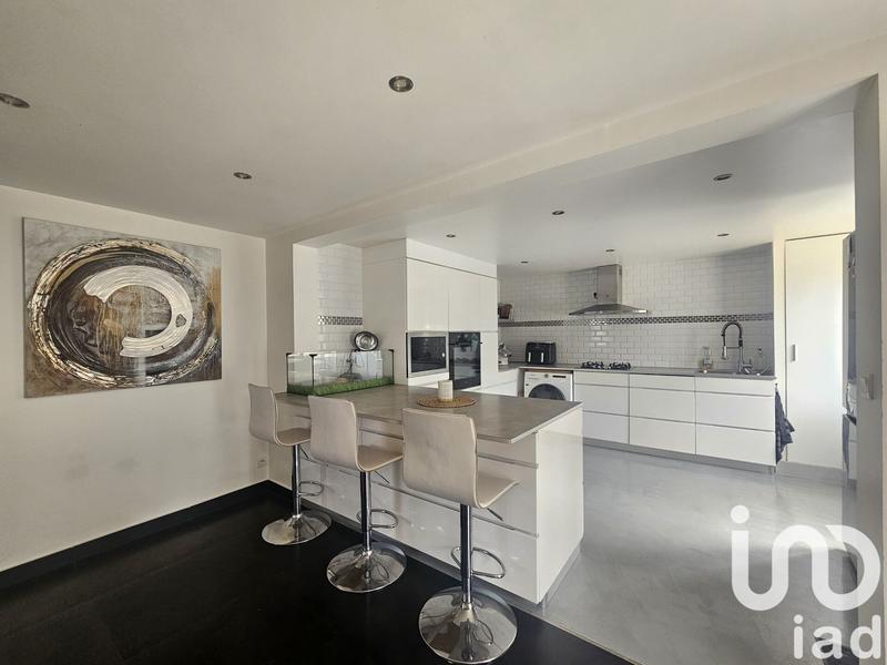 Maison - 146 m² - 7 pièces