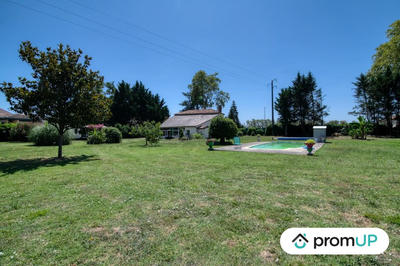 Maison - 200 m² - 7 pièces