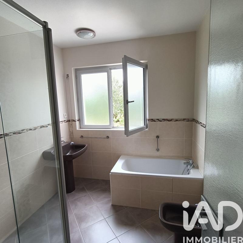 Maison - 185 m² - 8 pièces