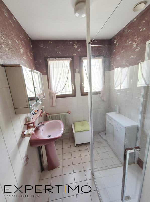 Maison - 93 m² - 4 pièces