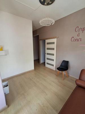 Local commercial - 84 m²