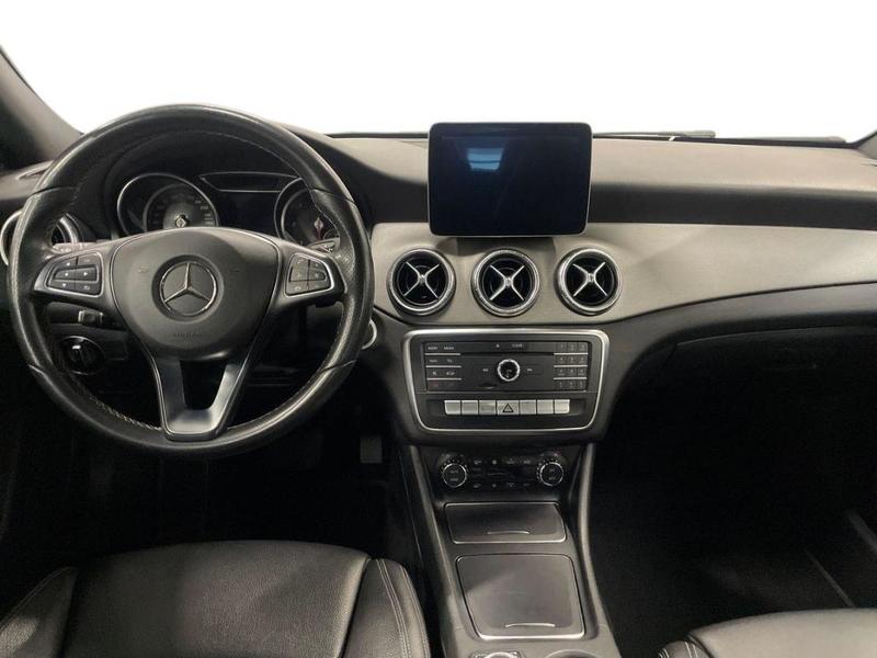 Mercedes Cla 220 d 7-G Dct Sensation