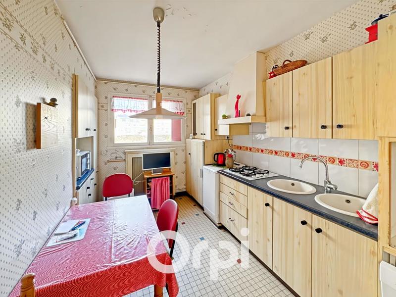 Appartement - 80 m² - 4 pièces