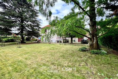 Maison - 143 m² - 8 pièces