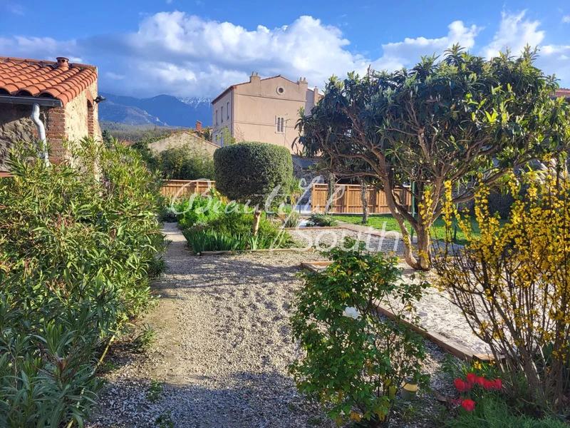 Maison chambre d'hôtes - 212 m² - 8 pièces