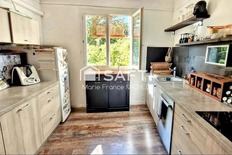 Maison - 90 m² - 5 pièces