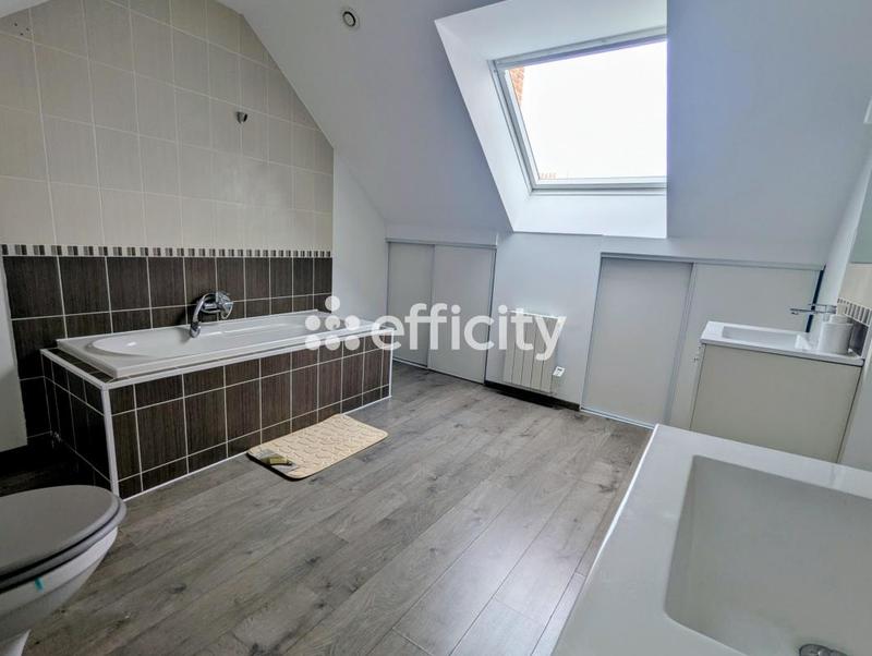 Appartement - 122 m² - 4 pièces