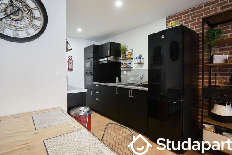 Chambre - 11 m² - 1 pièce