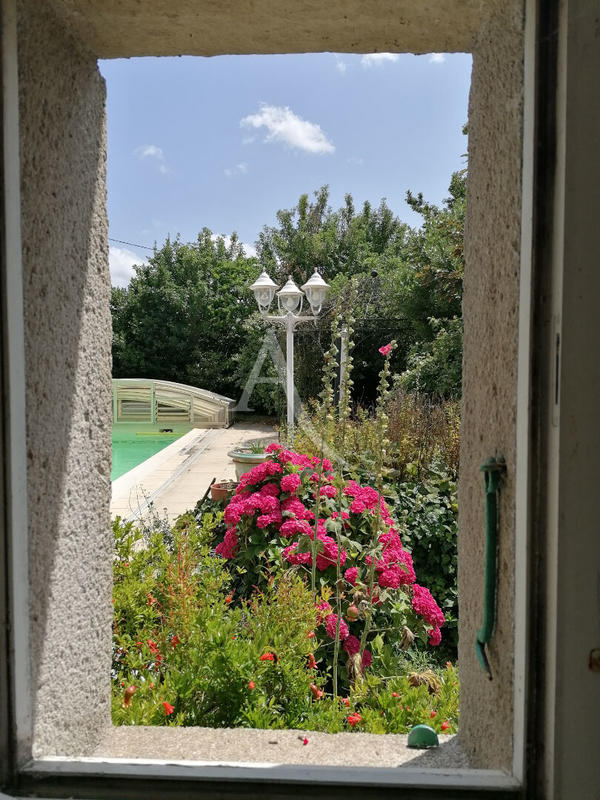 Maison - 229 m² - 9 pièces