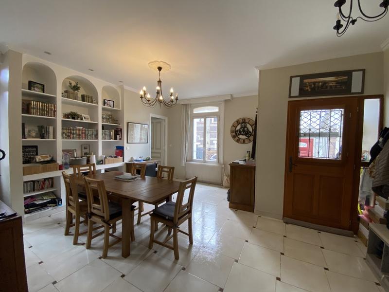 Maison - 190 m² - 6 pièces