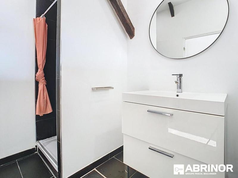 Loft - 98 m² - 2 pièces