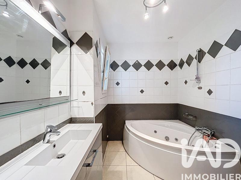 Maison - 145 m² - 7 pièces