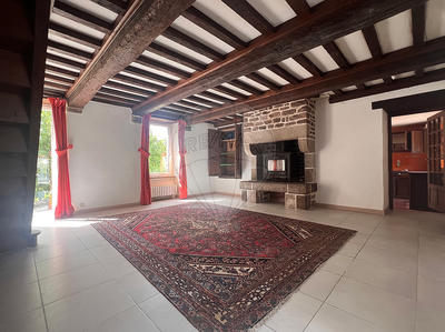 Maison - 300 m² - 11 pièces