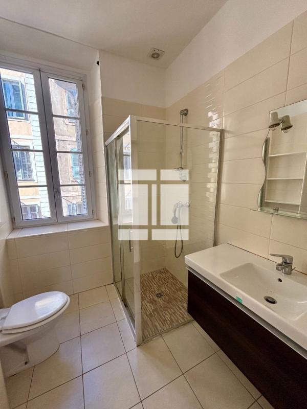 Appartement - 105 m² - 4 pièces